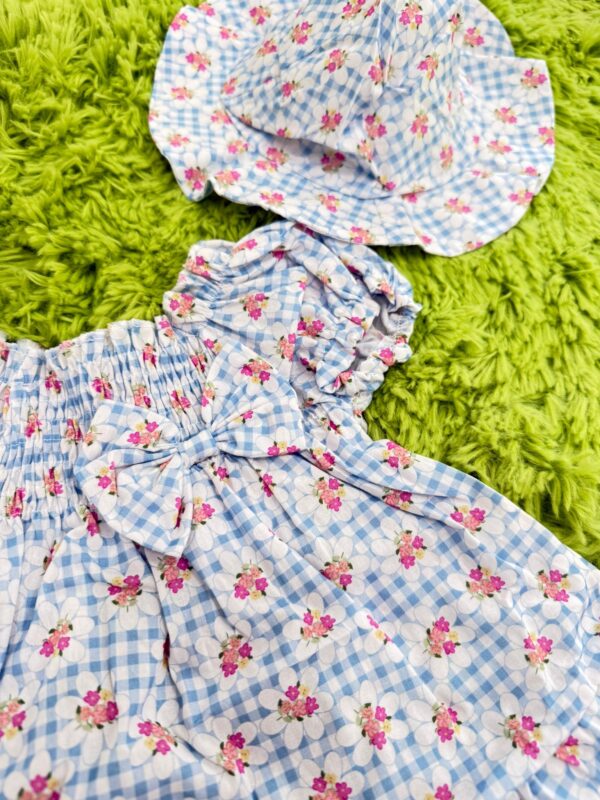 VESTITINO CON CAPPELLINO A FIORI BIMBA IN COTONE - immagine 5
