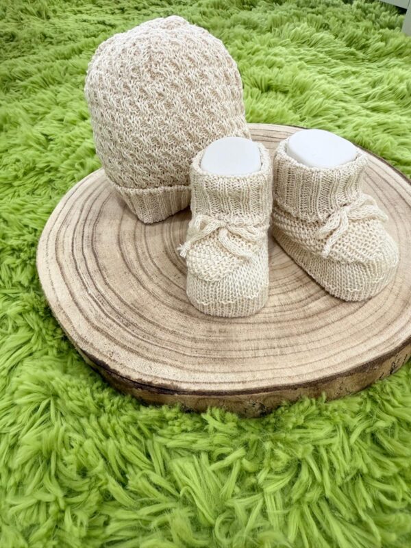 CAPPELLINO E SCARPINE IN FILO DI COTONE