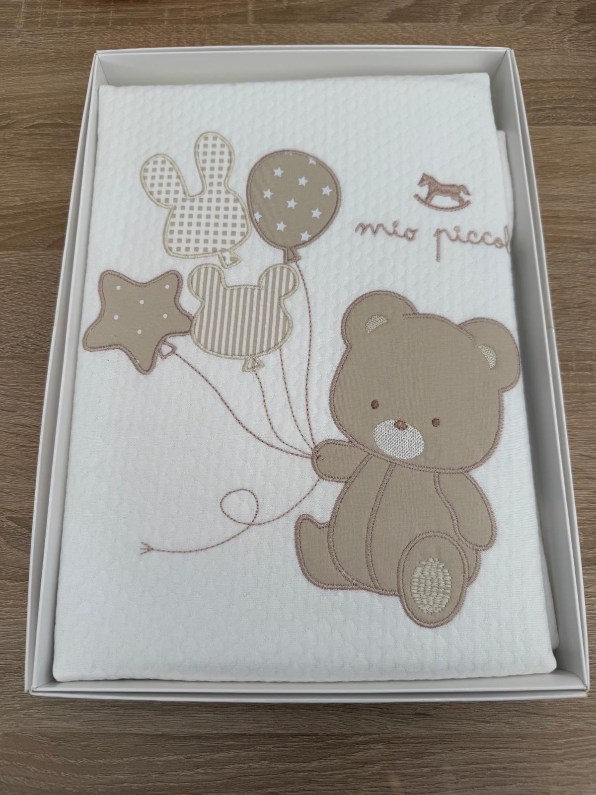 COPERTINA RICAMATA IN CALDO COTONE PER CULLA