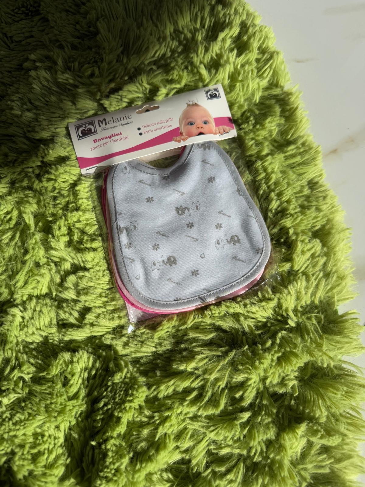 CONFEZIONE BAVETTE 6PZ NEONATA